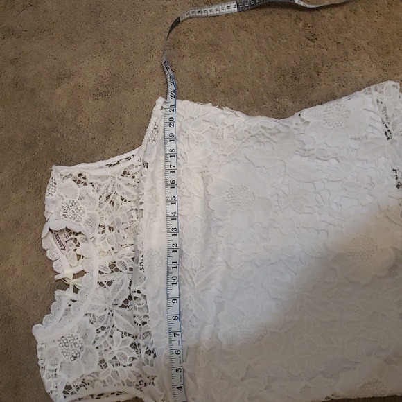 Lace top - Picture 6 of 7